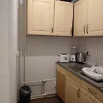 Gemuetliches Zimmer Es Handelt Sich Hier Um Ein Private-Zimmer In Einer Wohnung Mit Gemeinsamen Badezimmer Nicht Um Ferienwohnung